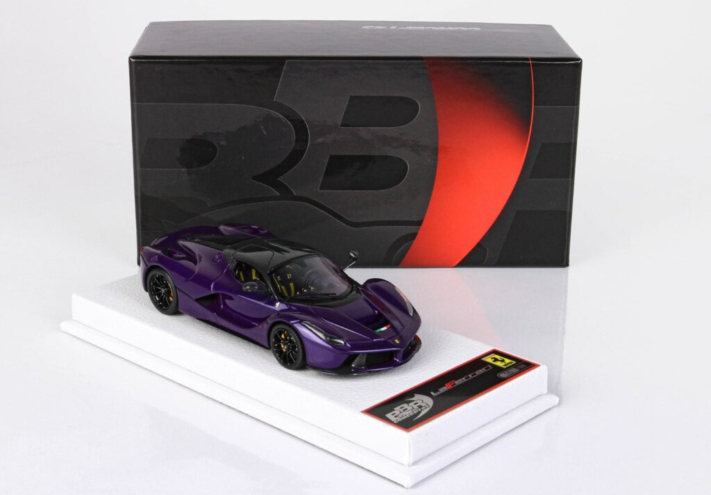 Ferrari LaFerrari Violet Hong Kong 1/43