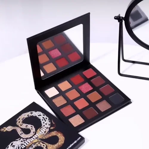 Haiifamajic Snake Eyeshadow palette