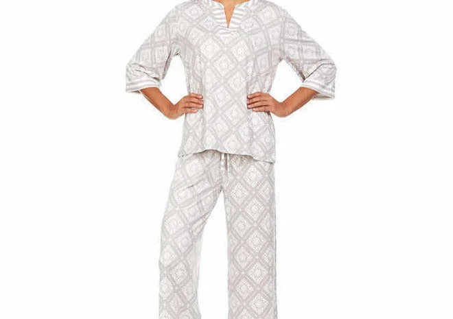 Be Cosy Flora Nikrooz PJ set in light grey
