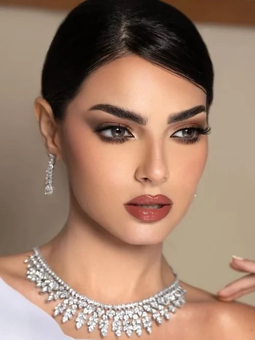 Amara Lense Modern Gray