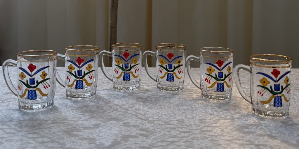 Almasnad Tea Set